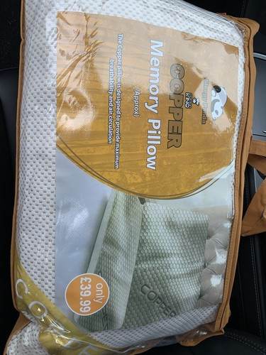 Memory foam pillow - foam,