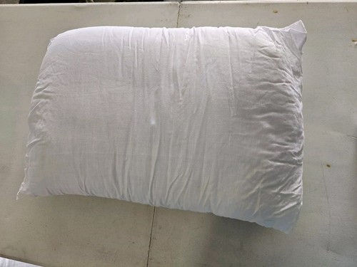 Firm microfibre pillow 1 - microfibre,