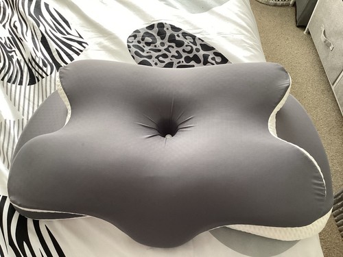 Orthopaedic memory pillow used - pillow,
